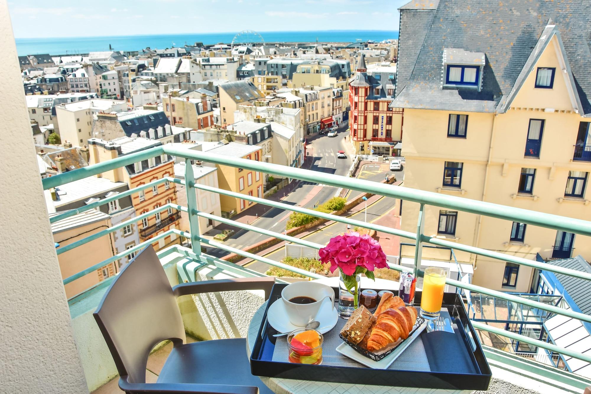 Mercure Granville Le Grand Large Exterior photo